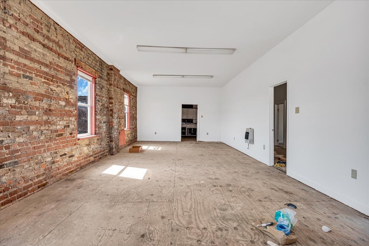 227 S Cedar Ave