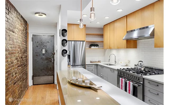 250 West 16th Street #LA