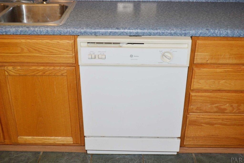 3100 Holley Pointe Rd