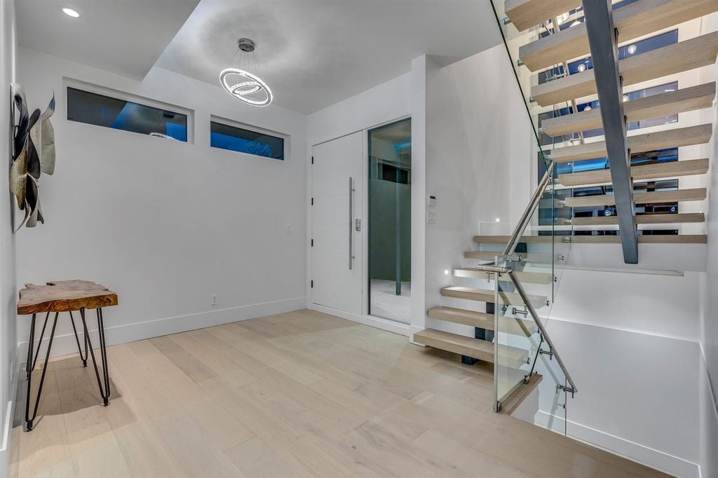 1415 Woods Dr