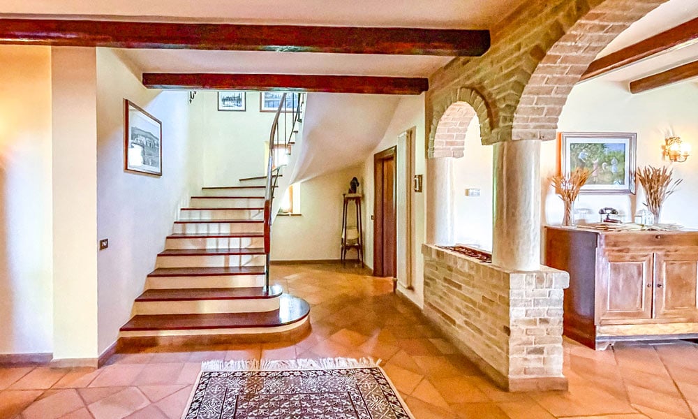 Authentic Villa with Panoramic Terrace and Pool 