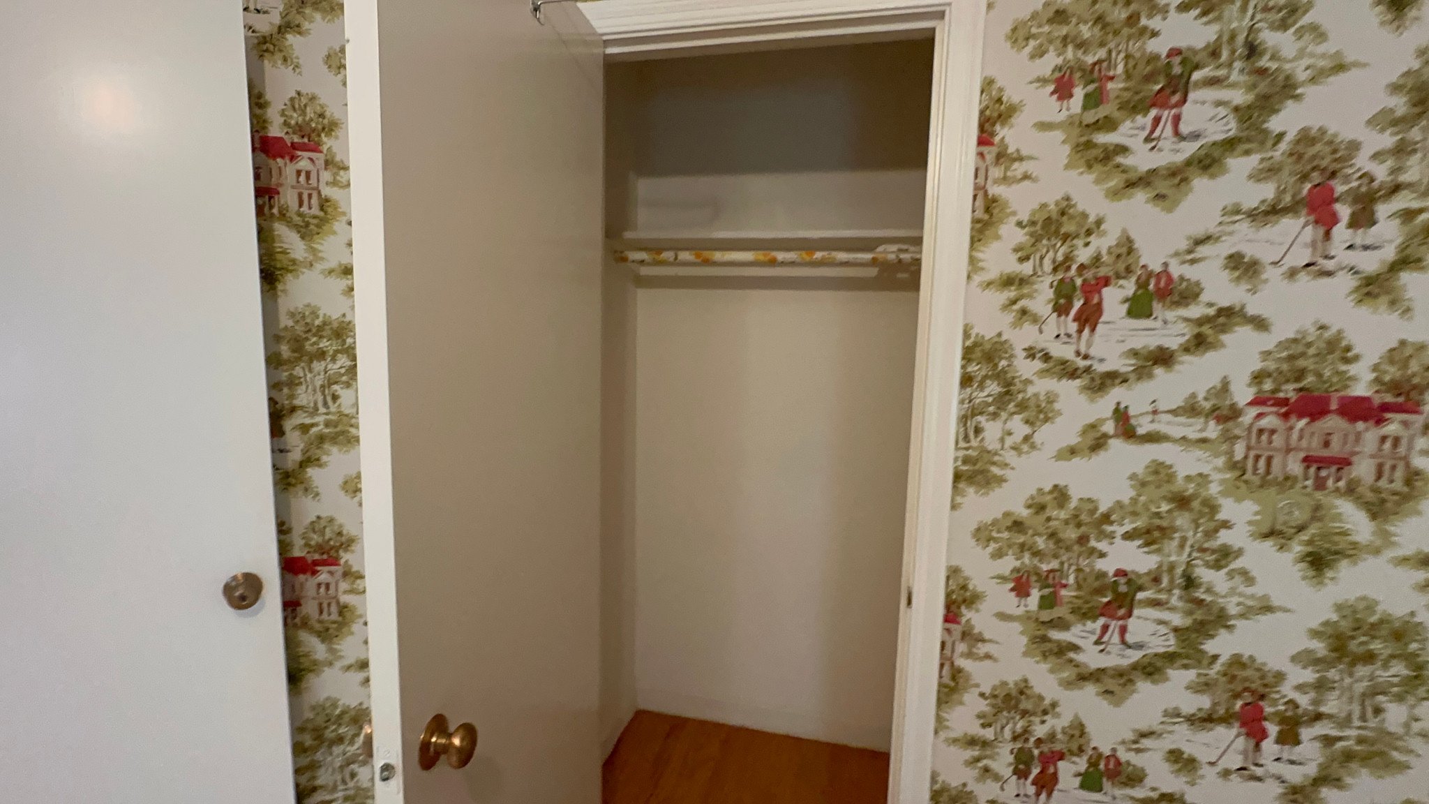 2483 37th Avenue · Photo 21