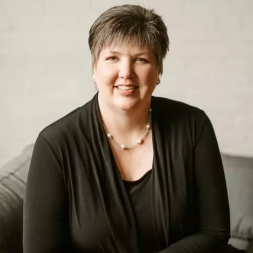 Tricia Carlson Whitehall, MI Real Estate Agent Headshot