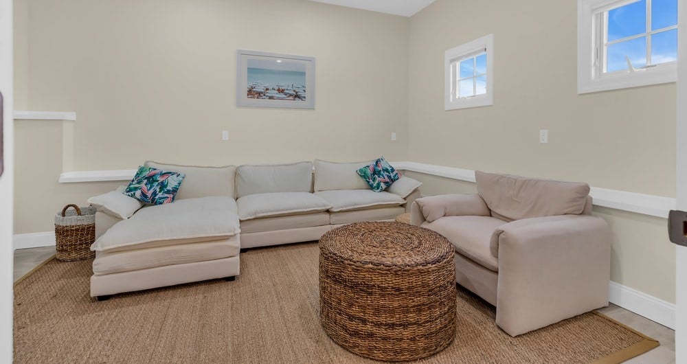 #1019 Great Location just off of East Avenue