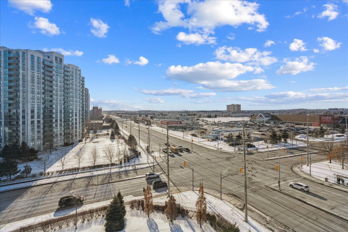 Spectacular Mississauga Condo