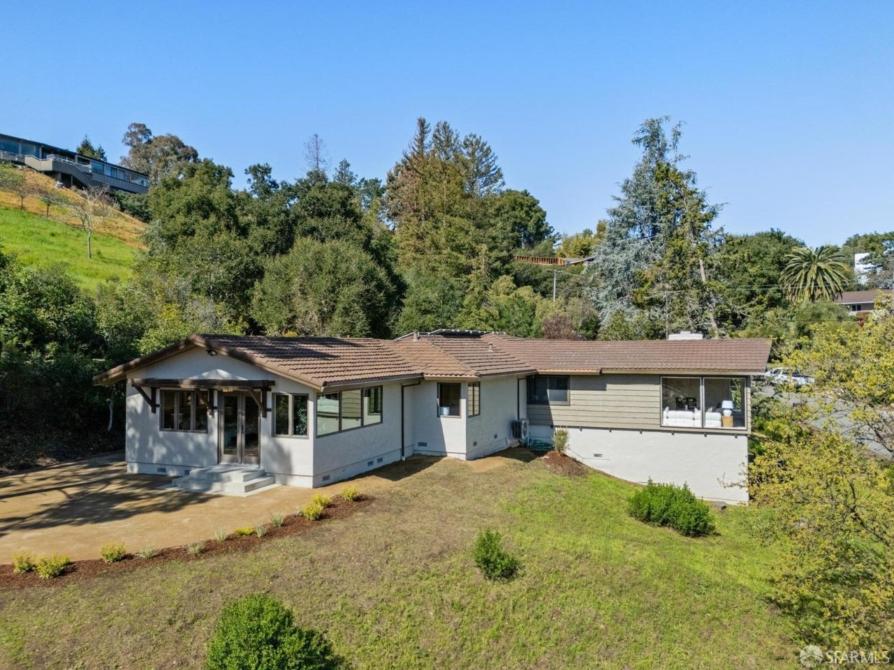 12769 Dianne Dr