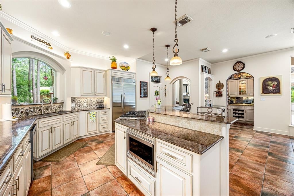 10355 Paradise Valley Dr