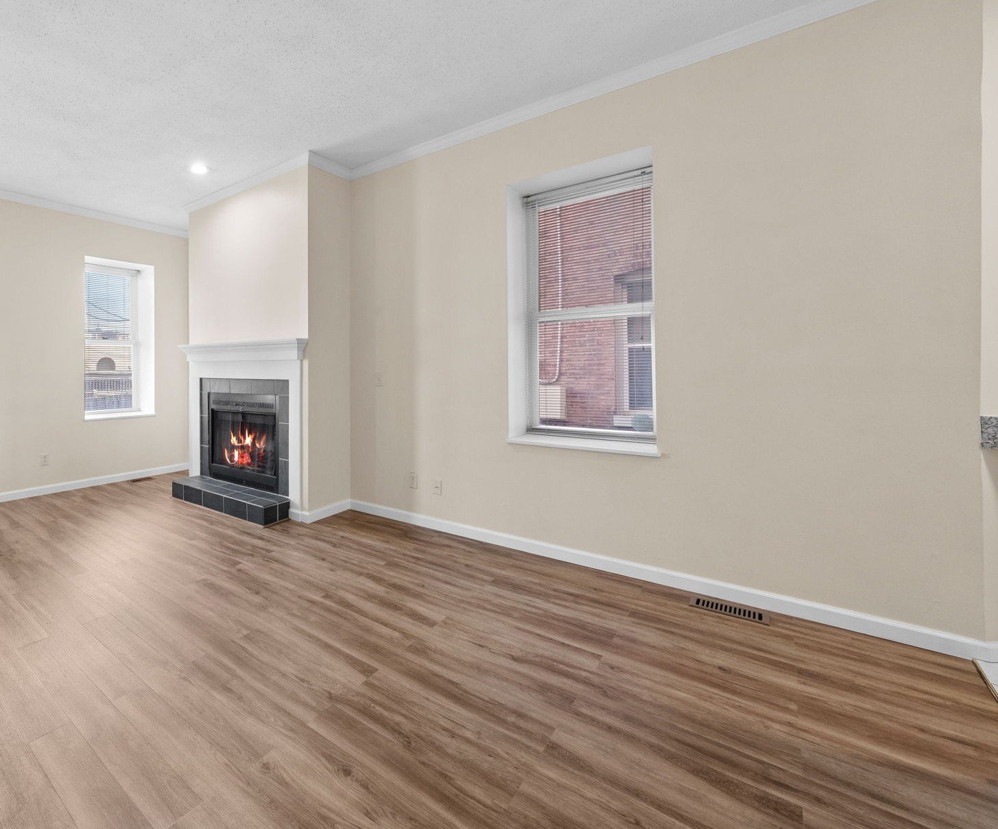 4319 Lindell Blvd Unit #A