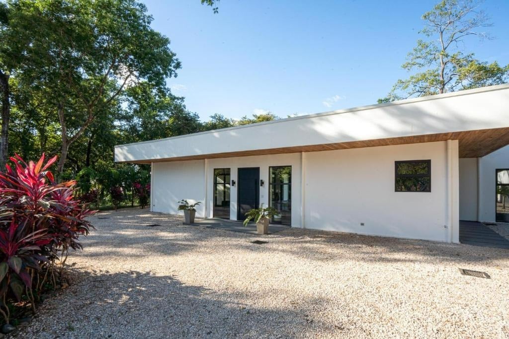 Casa Vista Verde | Contemporary 3-Bed Luxury Home with Pool in Exclusive Catalina Cove