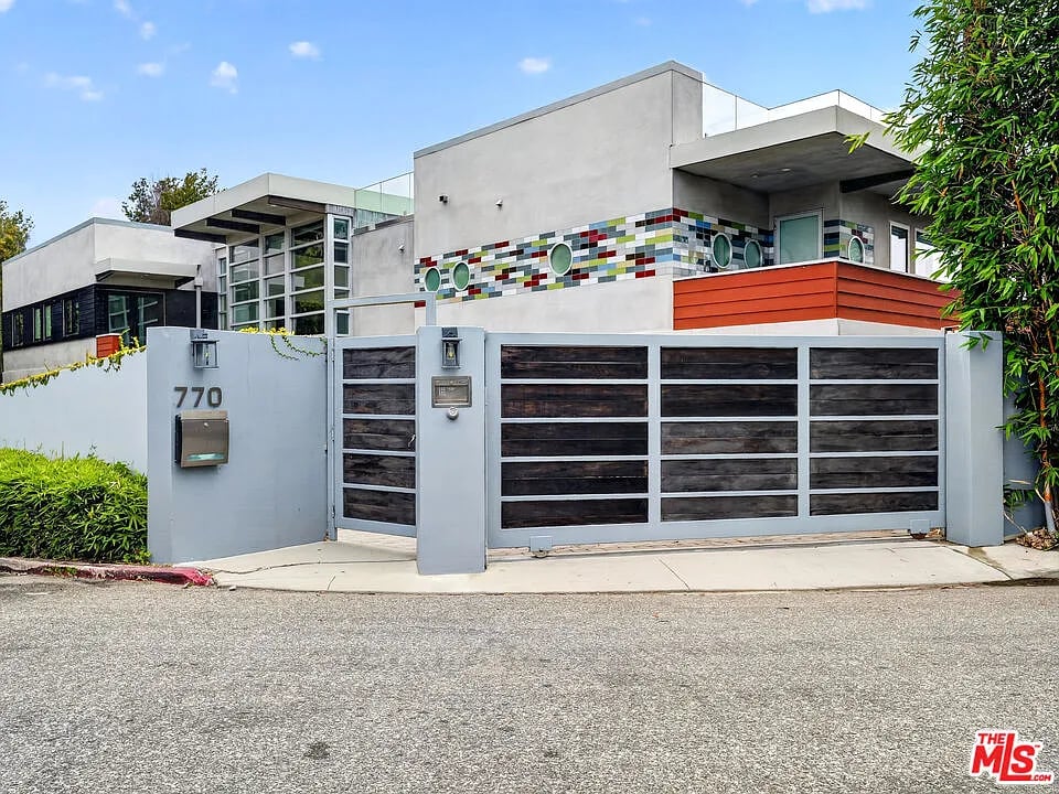 770 Paseo Miramar