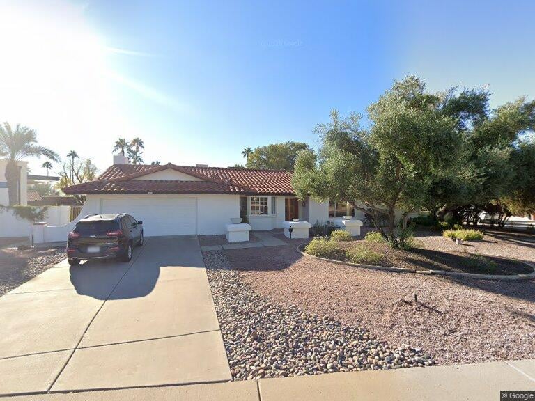 7409 E Larkspur Dr
