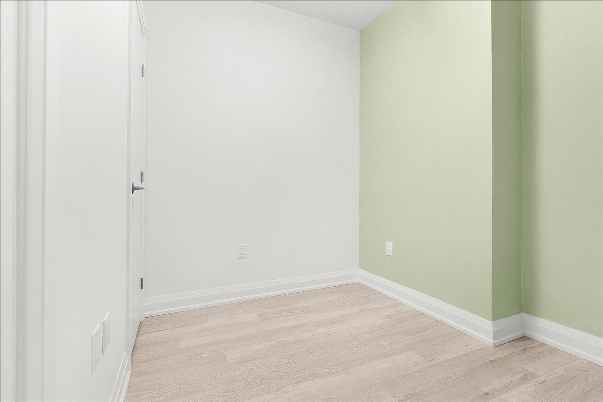 212 King William Street Unit: 513