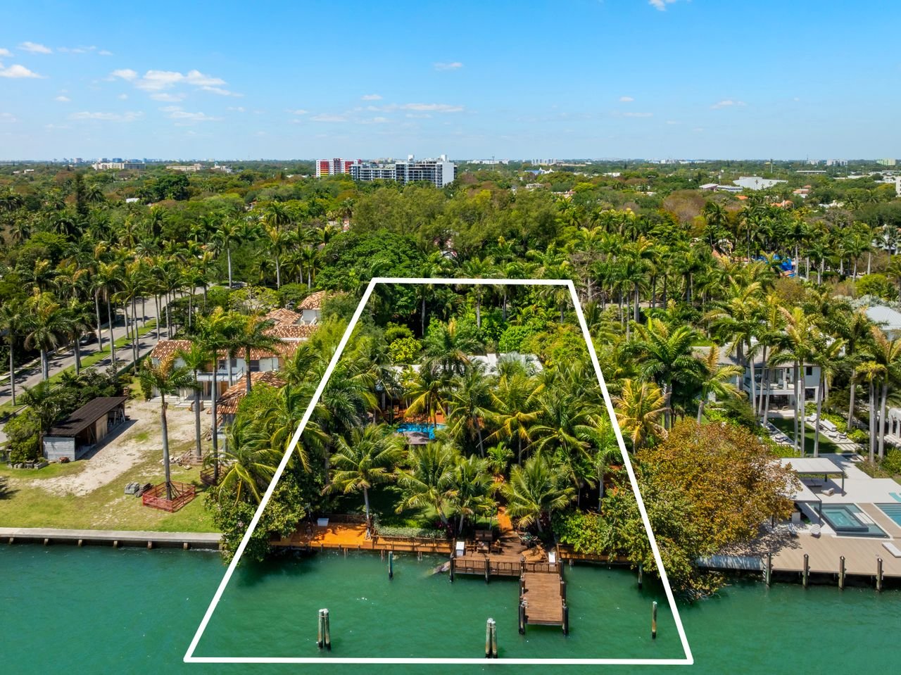  Morningside Waterfront Estate