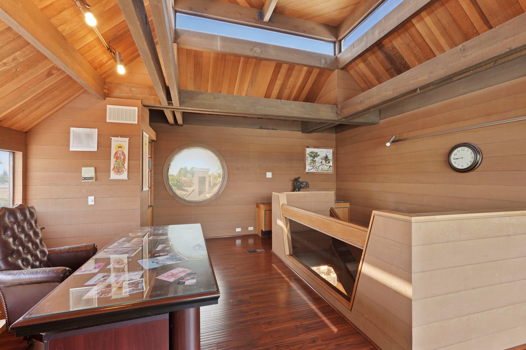 3845 Peninsula Ct