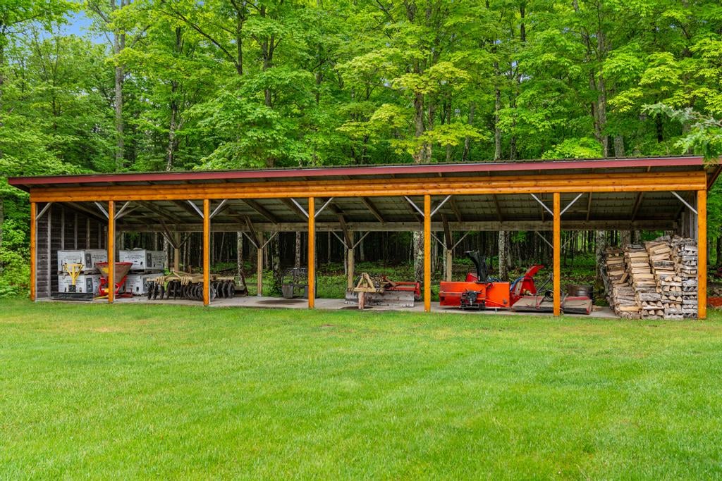 2499 E. Saint Ignace Rd