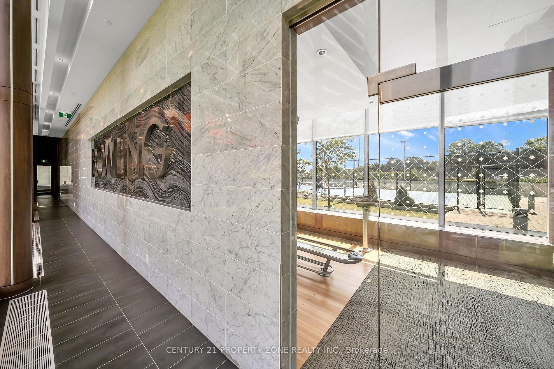 PERFECT SUITE FOR PENTHOUSE LIVING