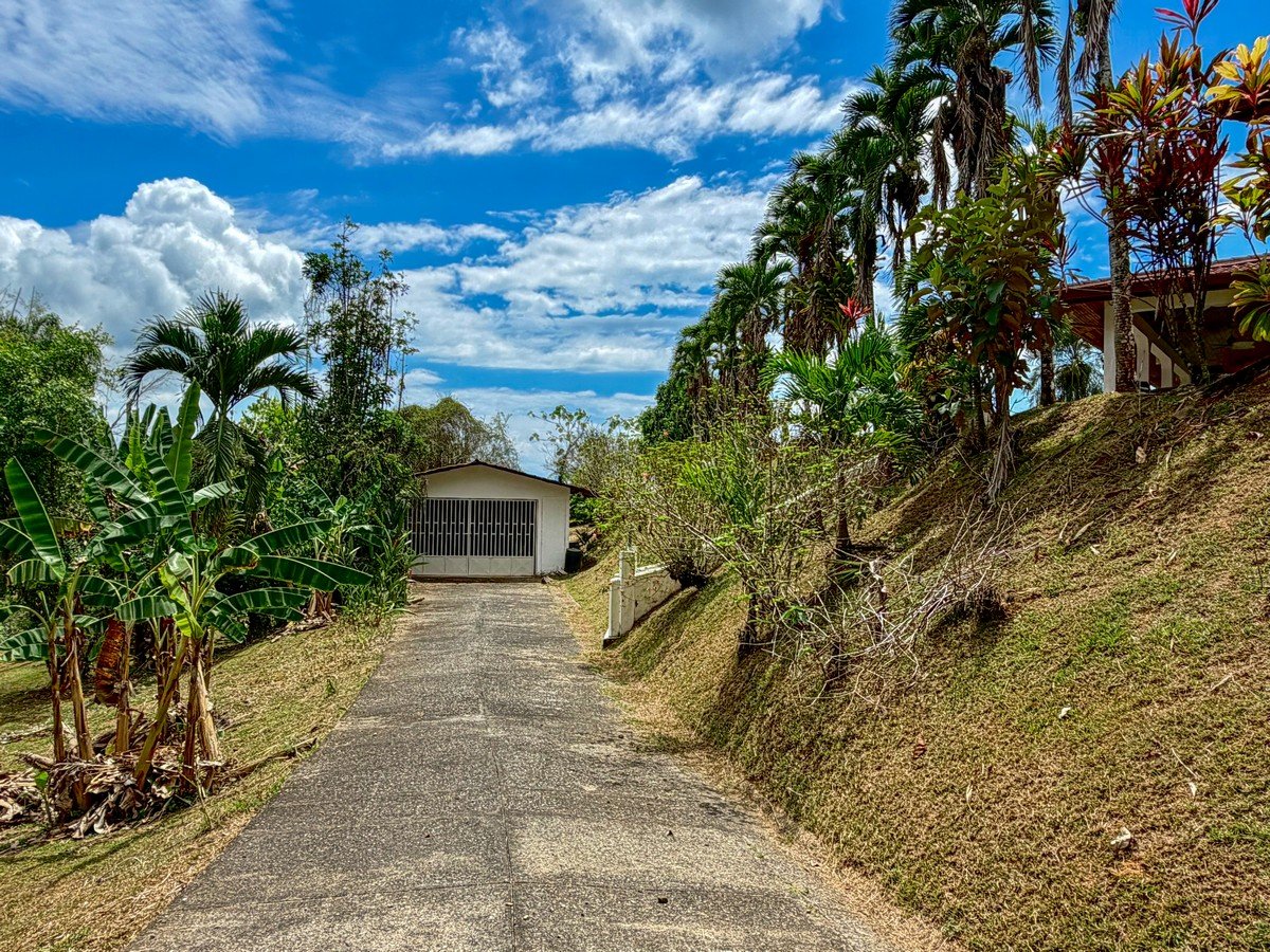 3.64 ACRES – 3 Bedroom Home With Expansive Ocean Views, Multiple Areas to Build, Public Road With Commercial Potential, 10min to the Beach!!