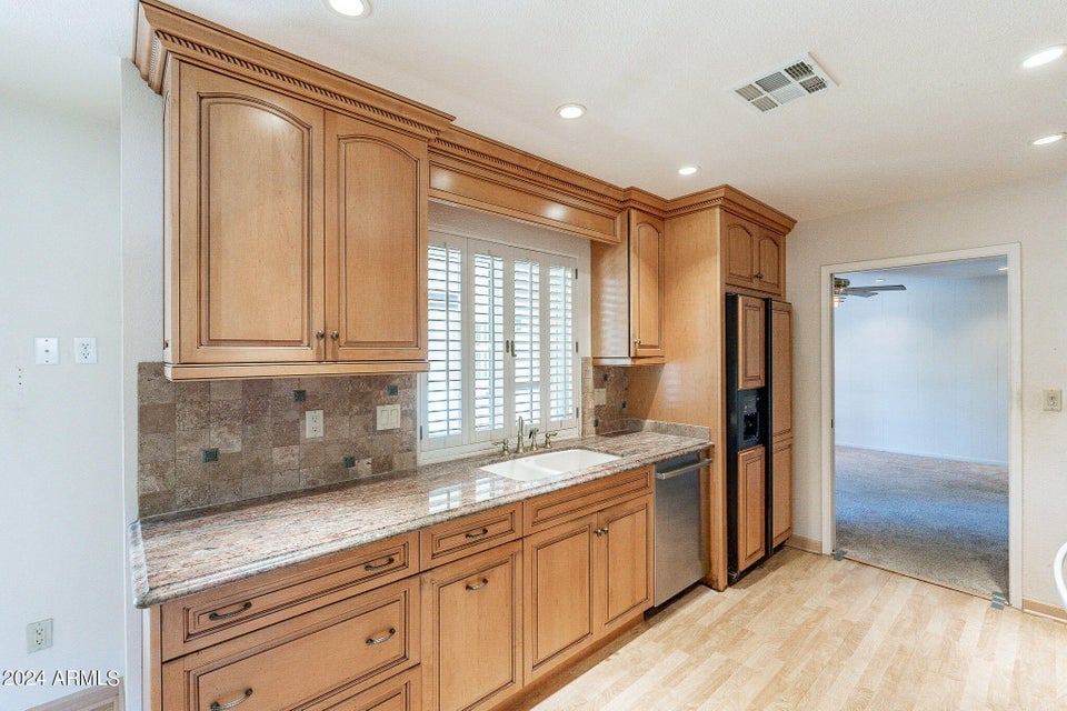 8555 E Via De Los Libros