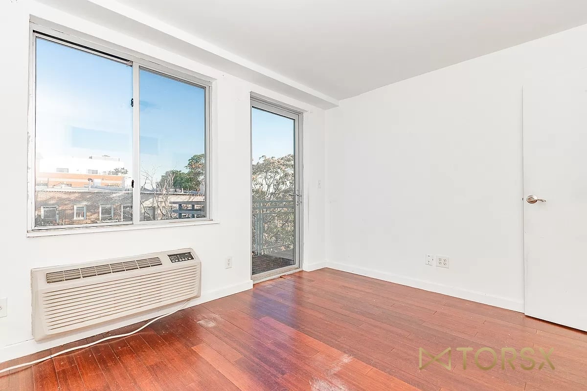 286 Stanhope Street #5C