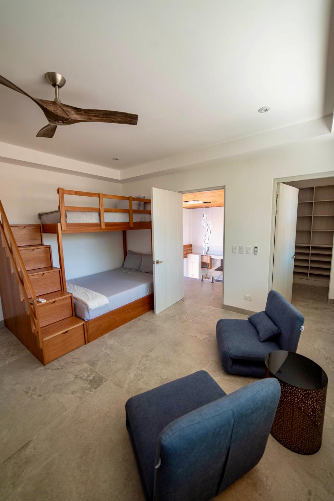 Casa La Ola Perfecta | Luxury 5-Bedroom Home with Pool Near the Beach in Hacienda Pinilla