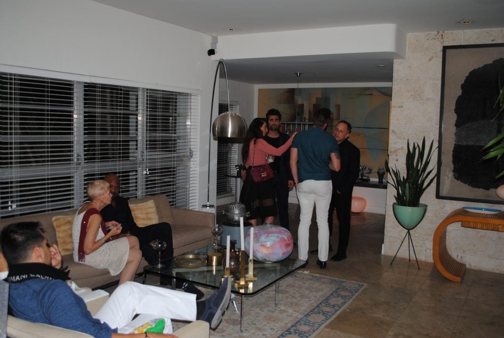‘Tis the Season With Gary Hennes Realtors