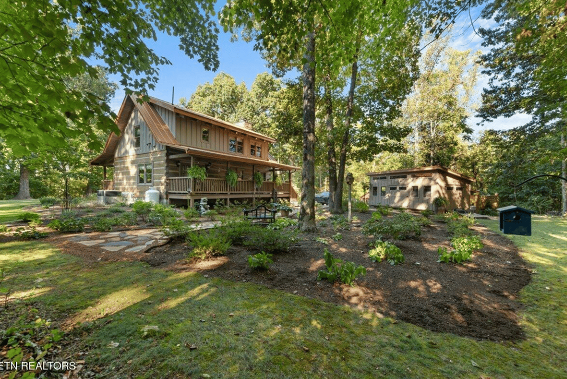 4264 Kingston Highway