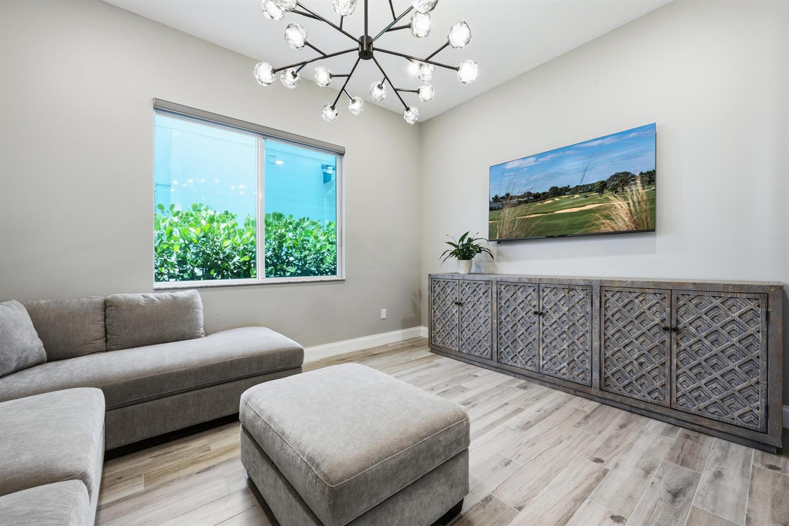 12269 Waterstone Cir