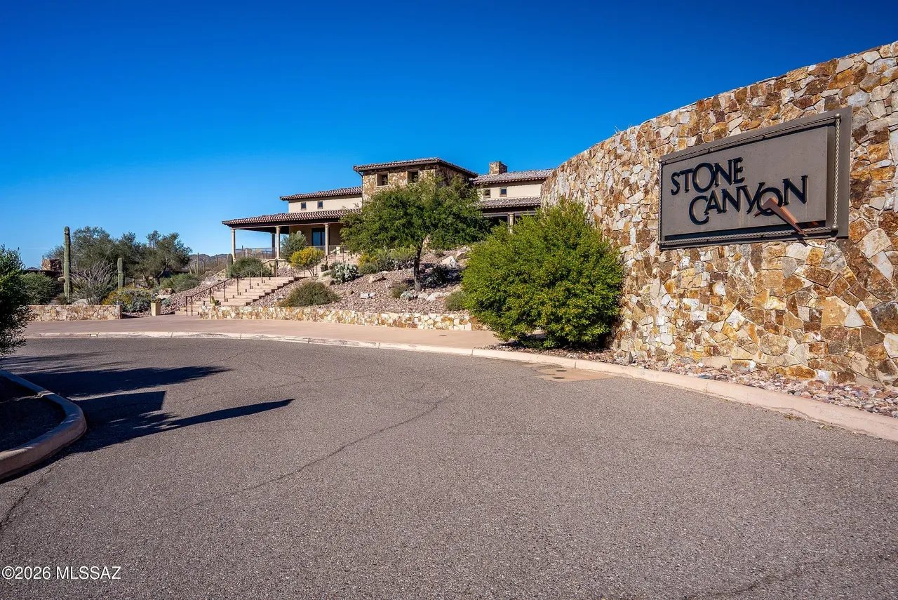 14248 N Hidden Enclave Pl