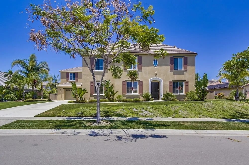 2827 Sutter Ridge Dr