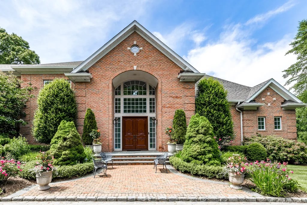 39 Hunting Hollow Ct