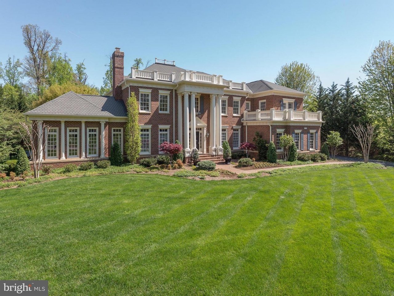 7796 Glenhaven Ct
