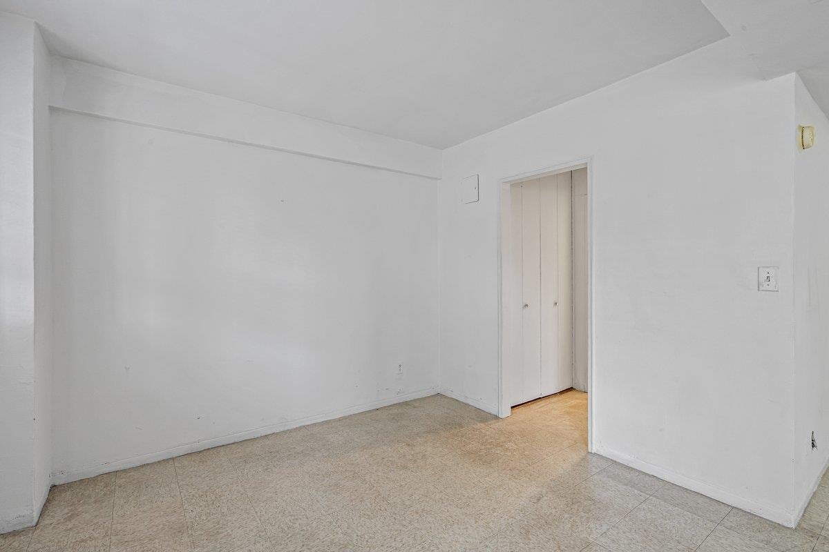 89-15 Parsons Boulevard #3J