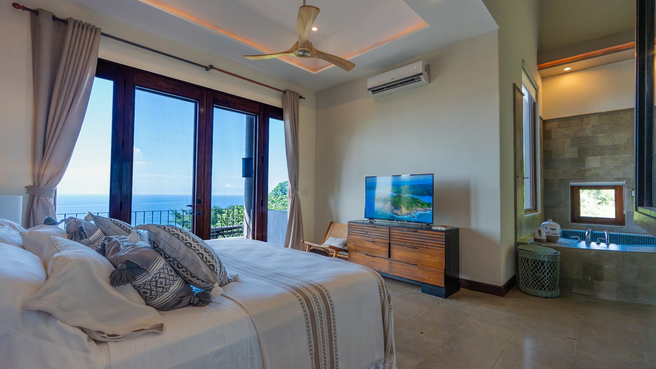 Ocean View Luxury Estate with An Incredible Location in Dominical