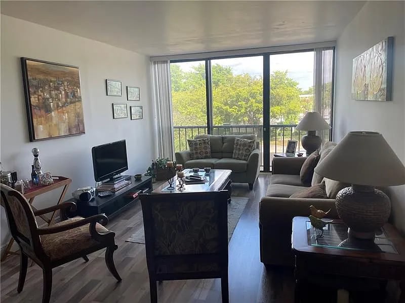 6875 Willow Wood Dr #2033