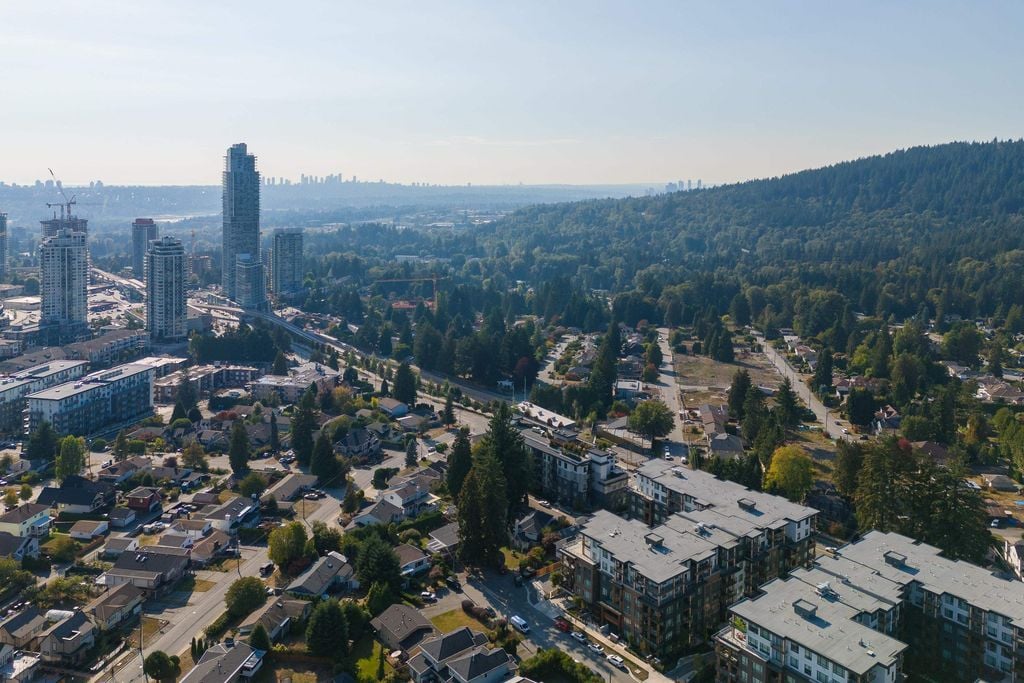 700 Clarke Rd, #502