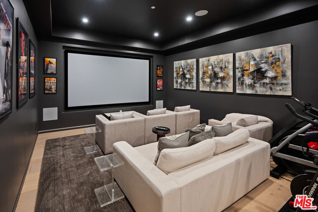 Aurelian Crest, Linda Flora Dr, 90049