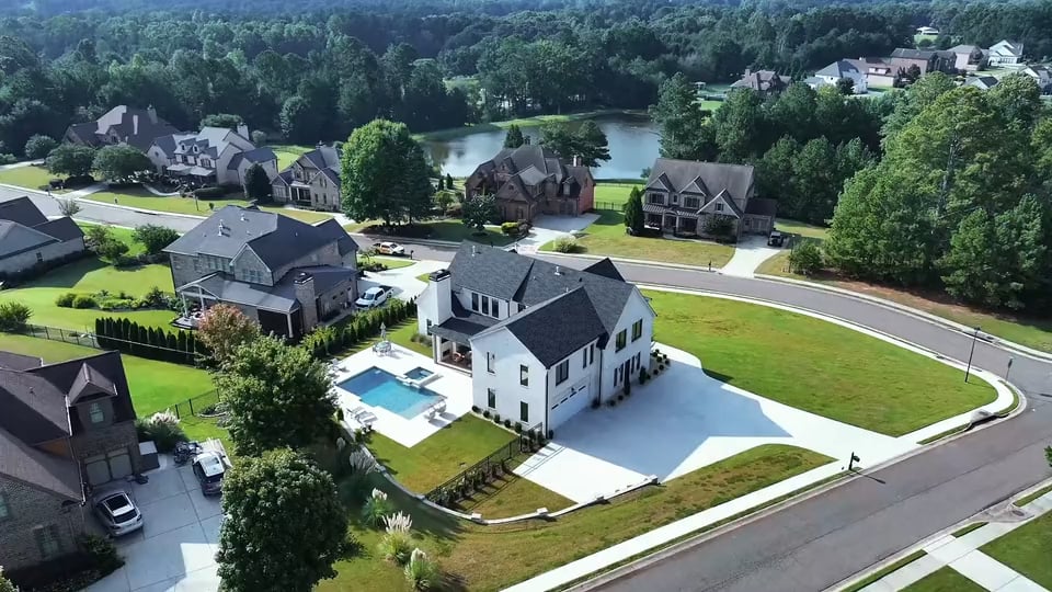 2445 Sunflower Dr Hoschton