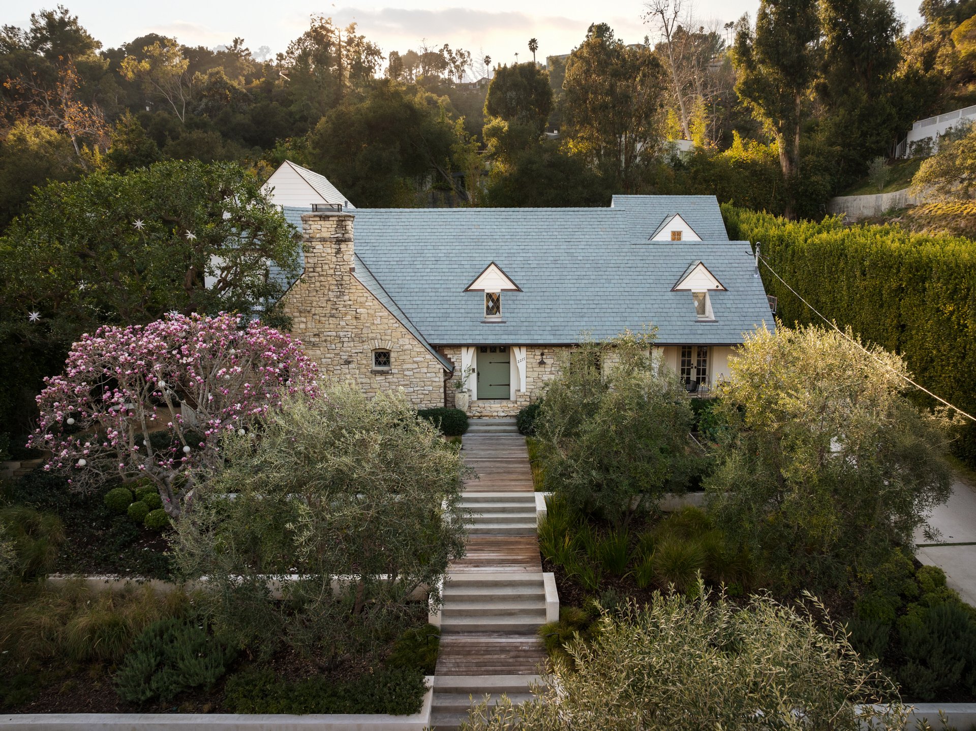 2277 Mandeville Canyon Rd, Brentwood