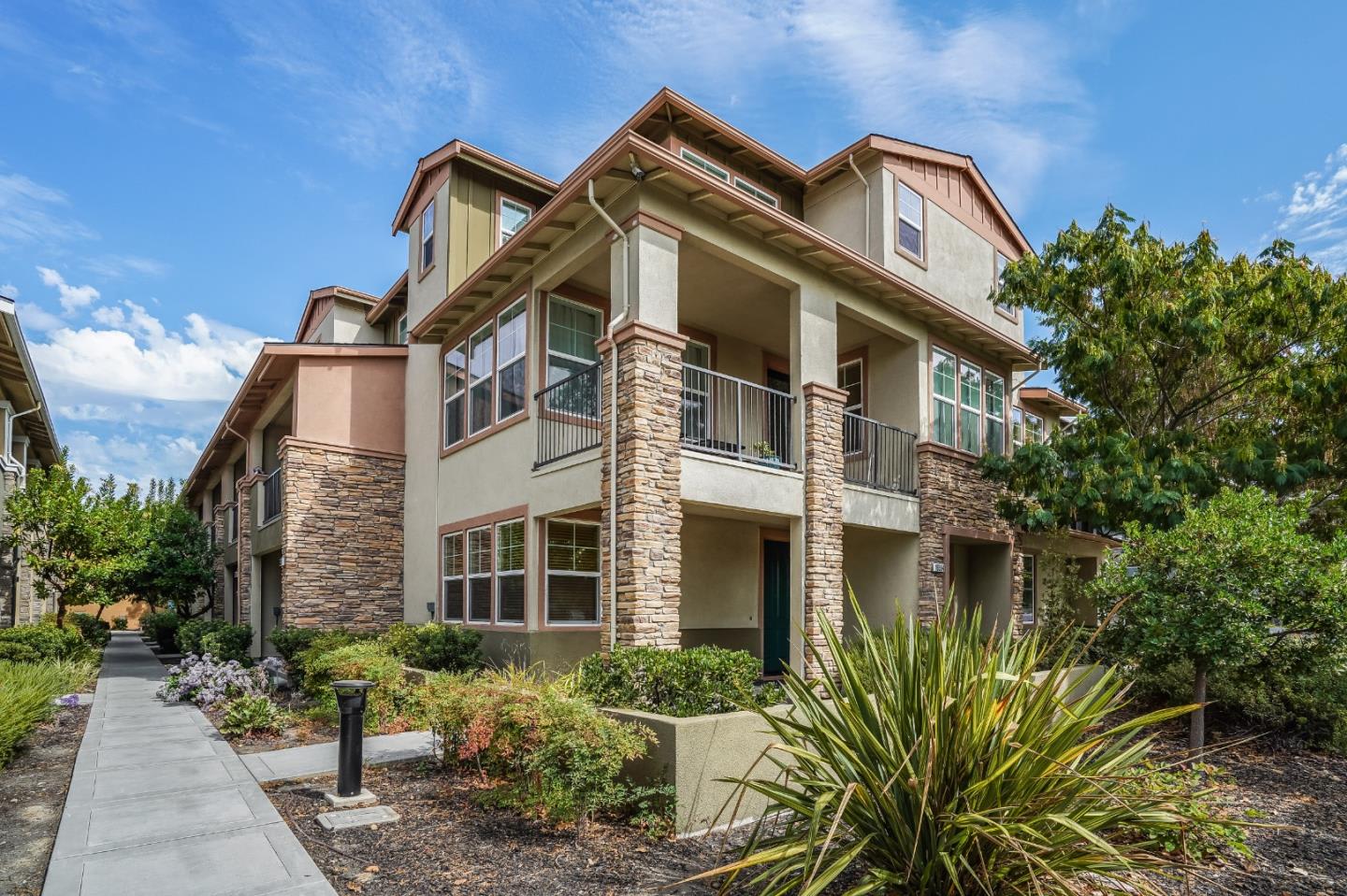 1655 Latitude Dr, #3