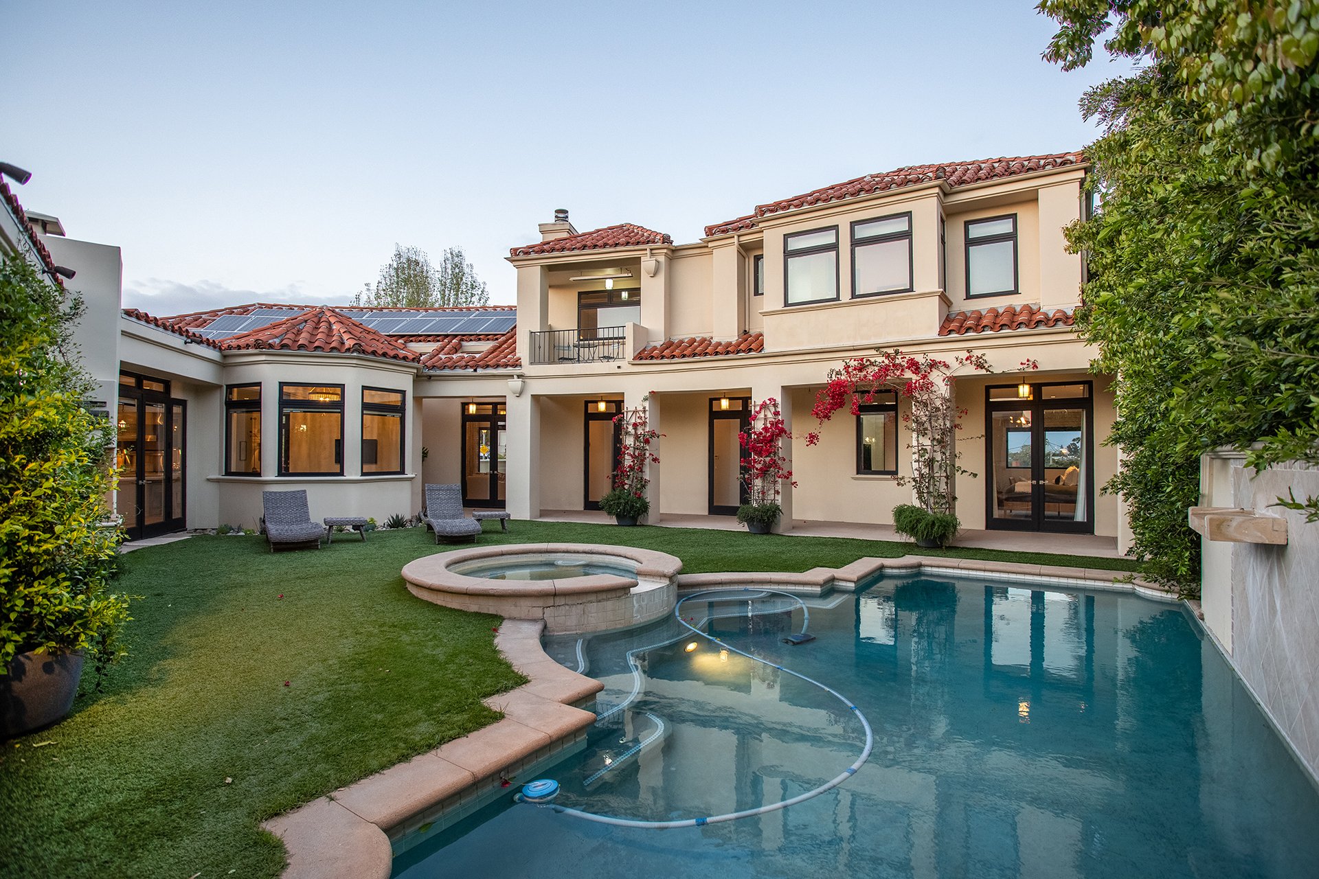 2943 Club Dr, Cheviot Hills