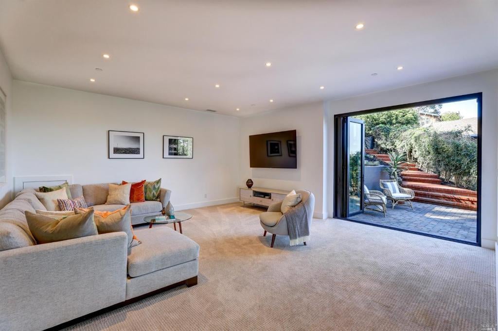 Stunning Contemporary Renovation