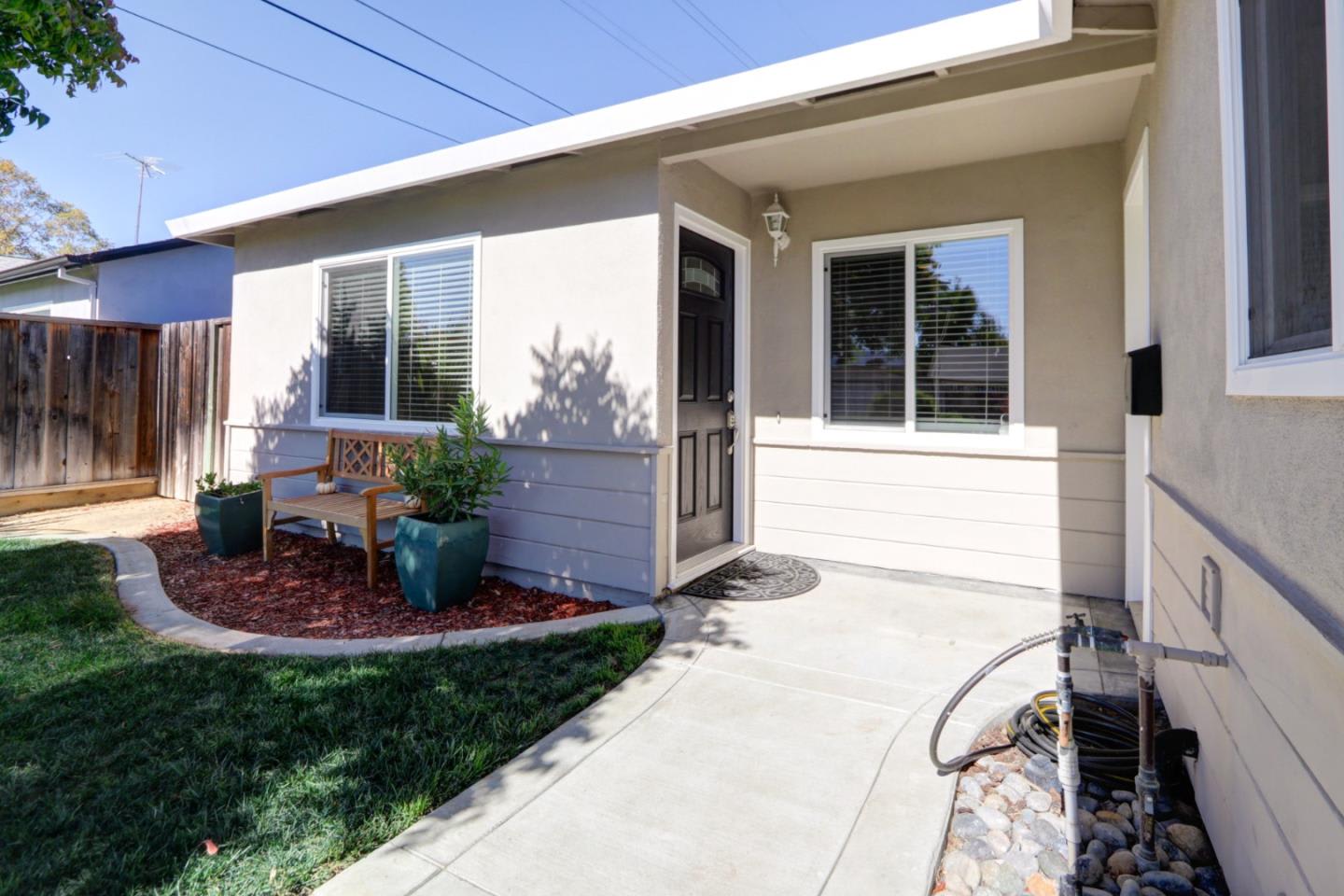 3095 Calzar Drive, Cambrian