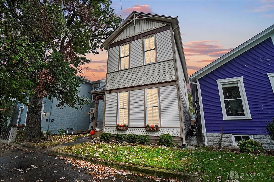 141 High St