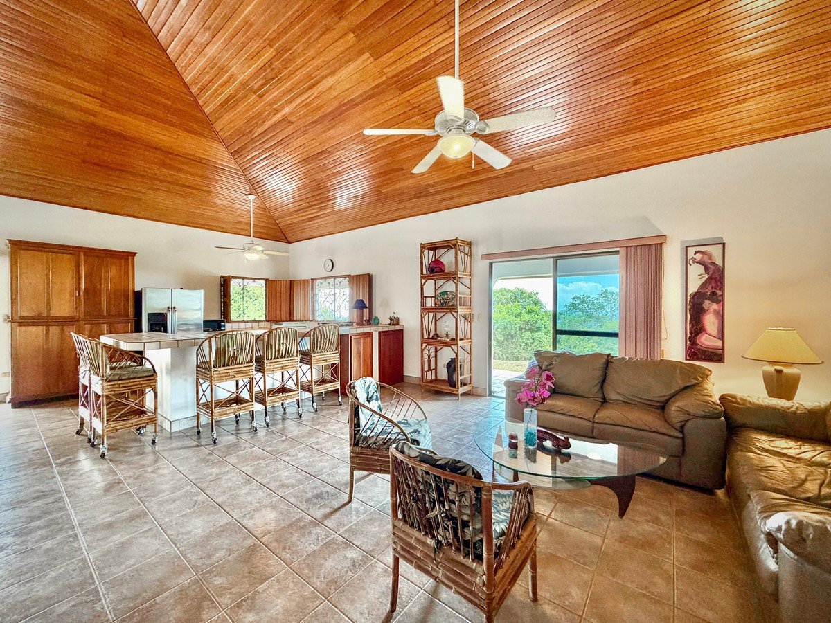 3.64 ACRES – 3 Bedroom Home With Expansive Ocean Views, Multiple Areas to Build, Public Road With Commercial Potential, 10min to the Beach!!