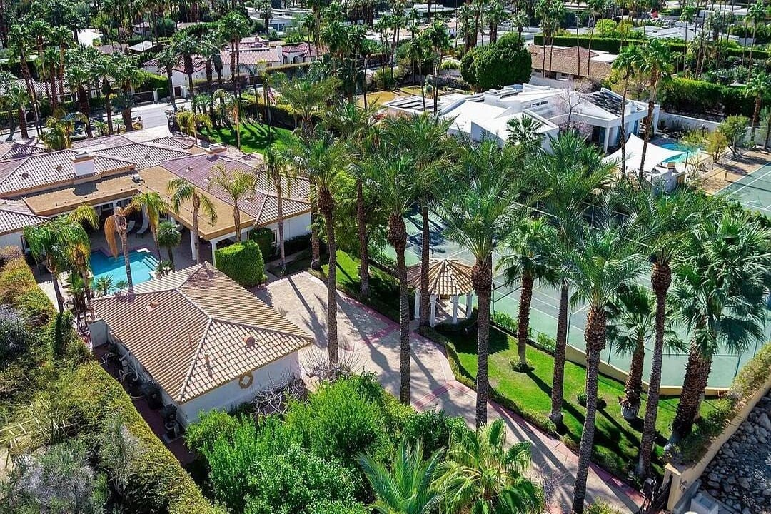 Blissful Palazzo