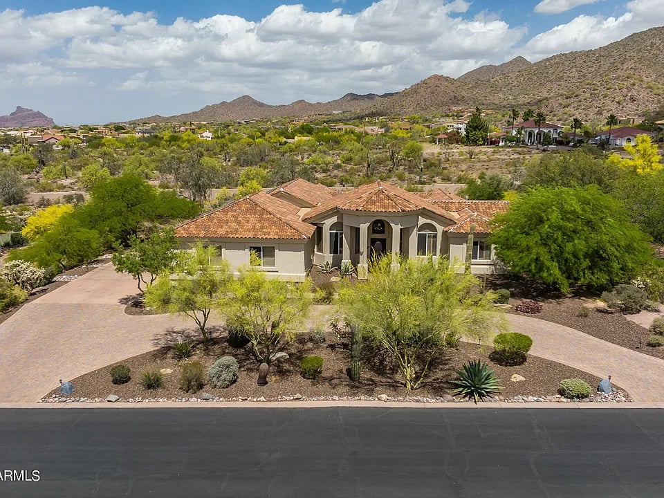 8540 E McDowell Rd UNIT 10