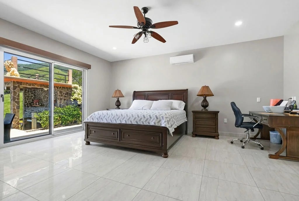 Ocean View Villa Isabella