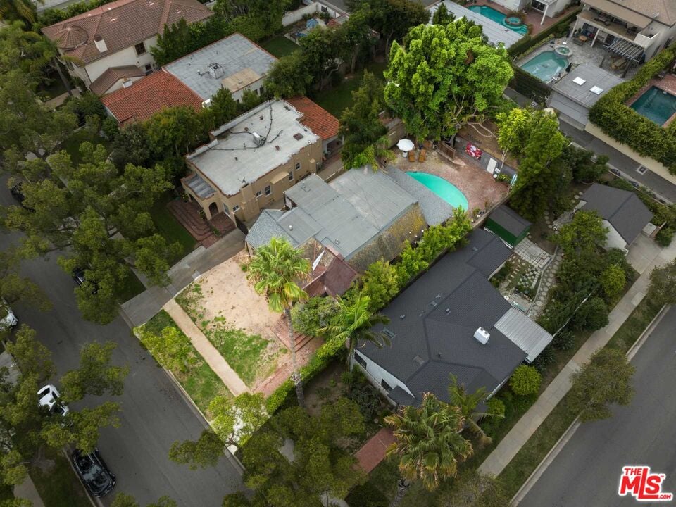 125 N Maple Dr