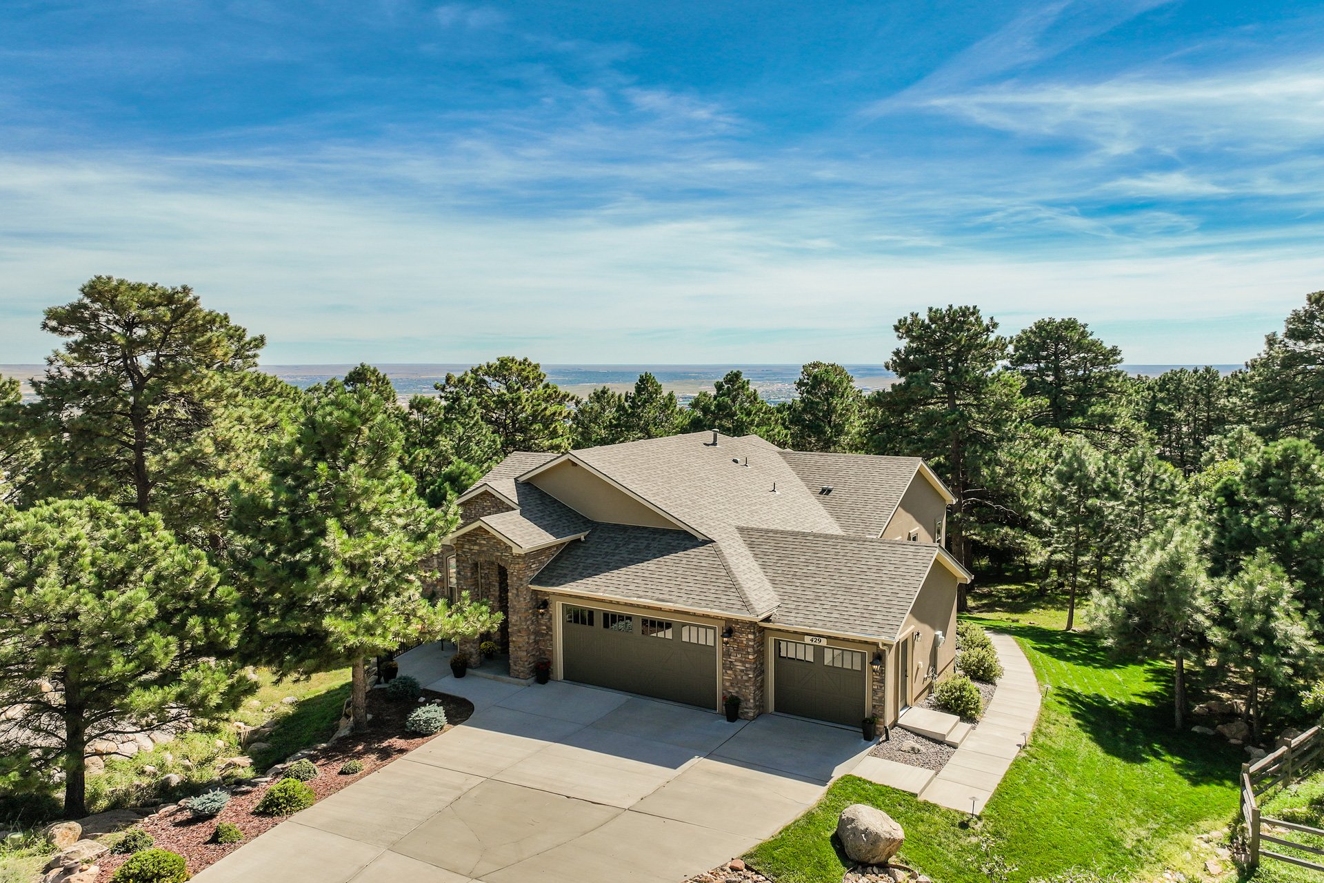 429 Stone Cottage Grove