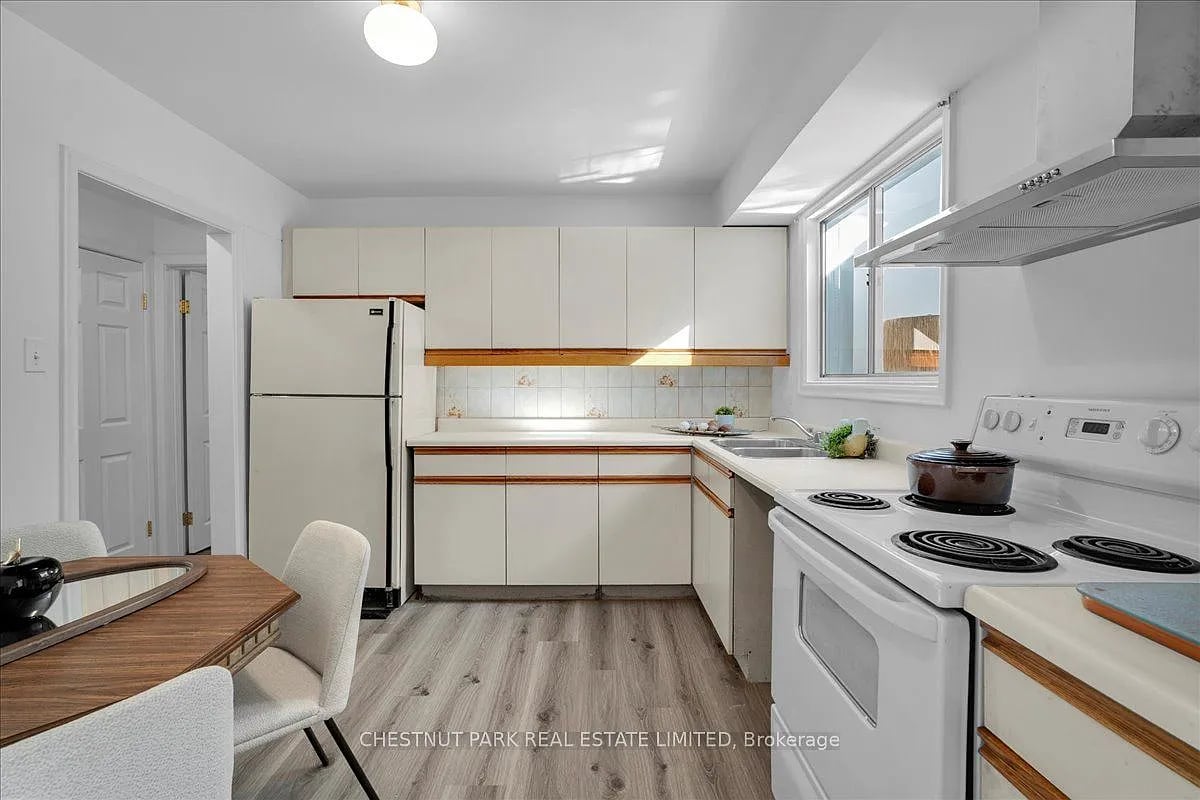 36 Tangmere Rd